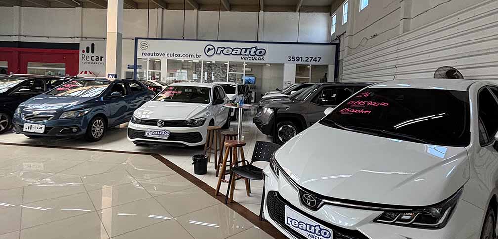 Fachada da loja Reauto Veículos