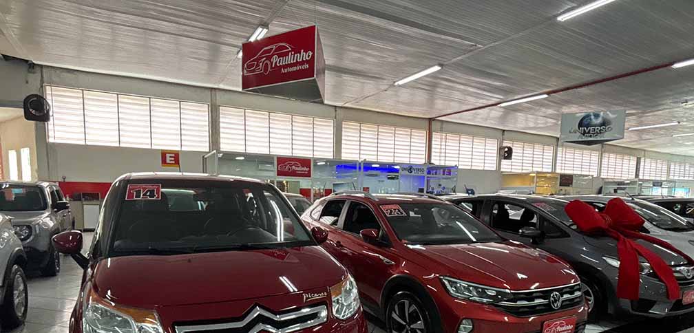 Fachada da loja Paulinho Automóveis